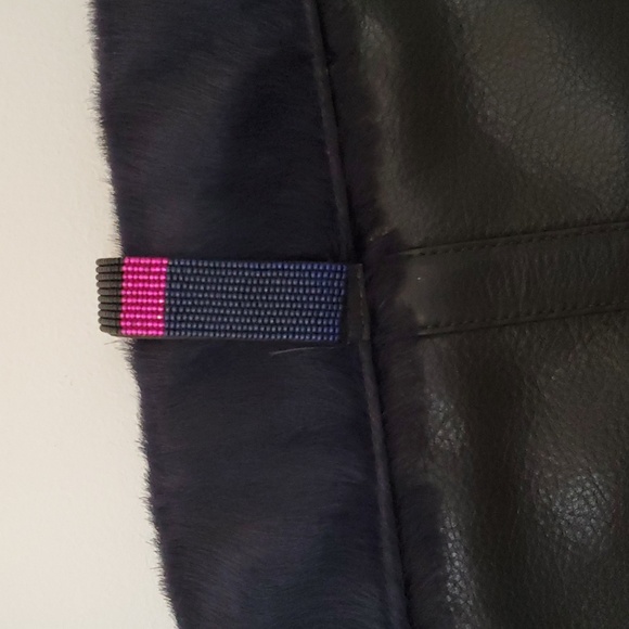 Lizzie Fortunato navy leather crossbody bag - Picture 7 of 11